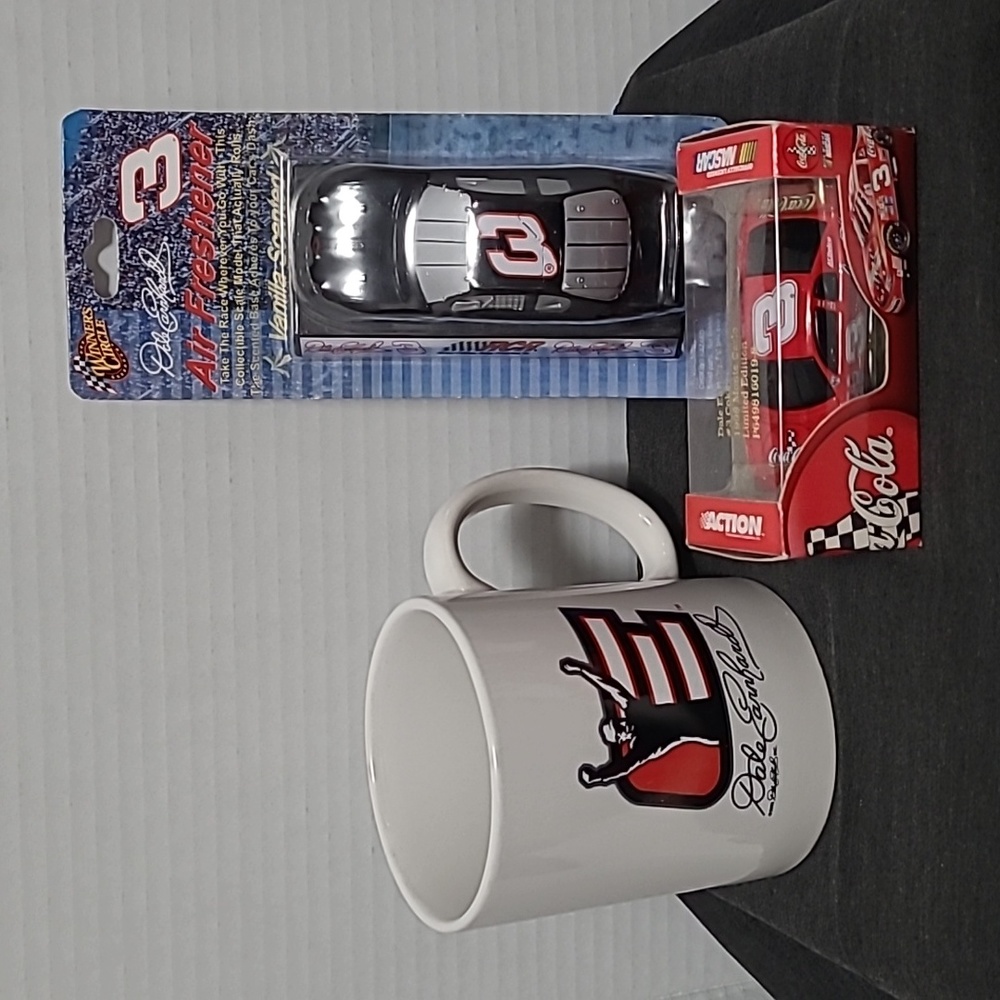 🚘🏁 Dale Earnhardt lot of 3 items Coca-Cola race car/mug & air freshener